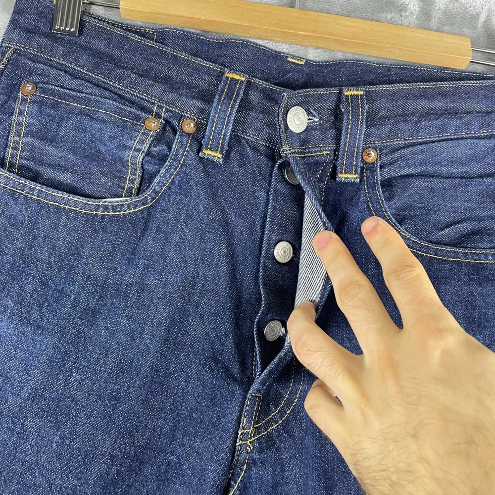 Levis item excellent
